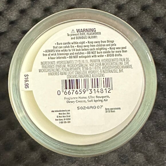 White Barn Fresh Cut Lilacs Single Wick Candle - Picture 3 of 5